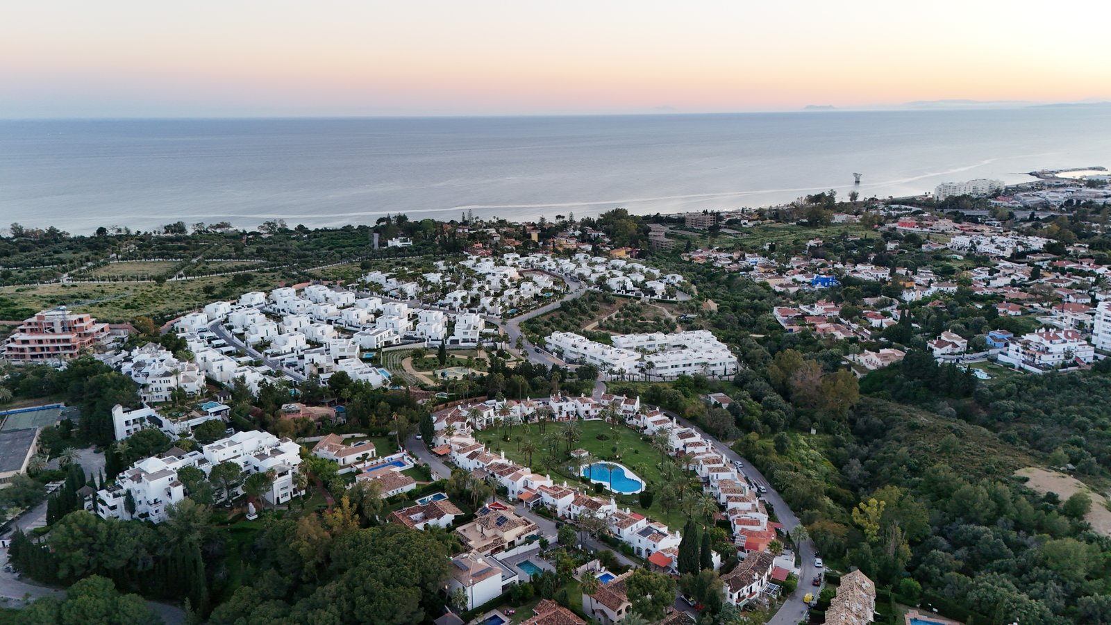 Lomas de Pozuelo, Marbella East