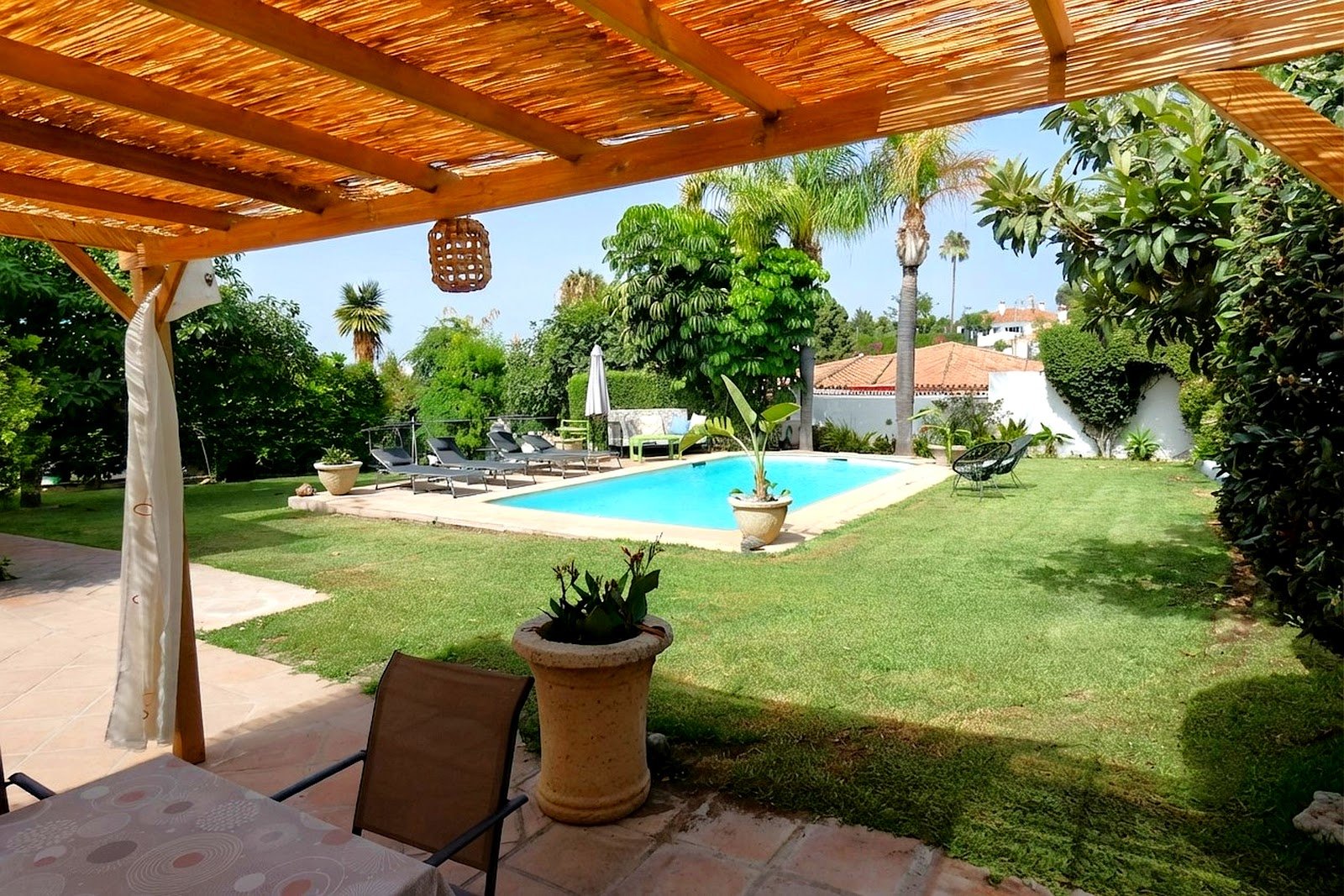 Calle Almendro 144 - Pool with sea views